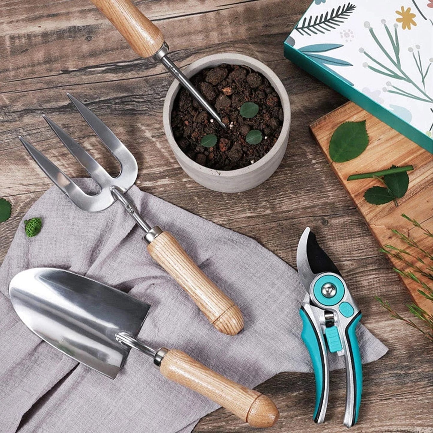 Garden Tool Deluxe Gift Box Set - Spring Joy Series by Master Z