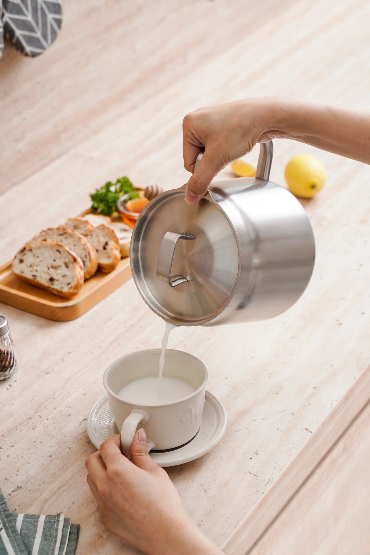Multi-purpose Stainless Steel Pot & Strainer Set